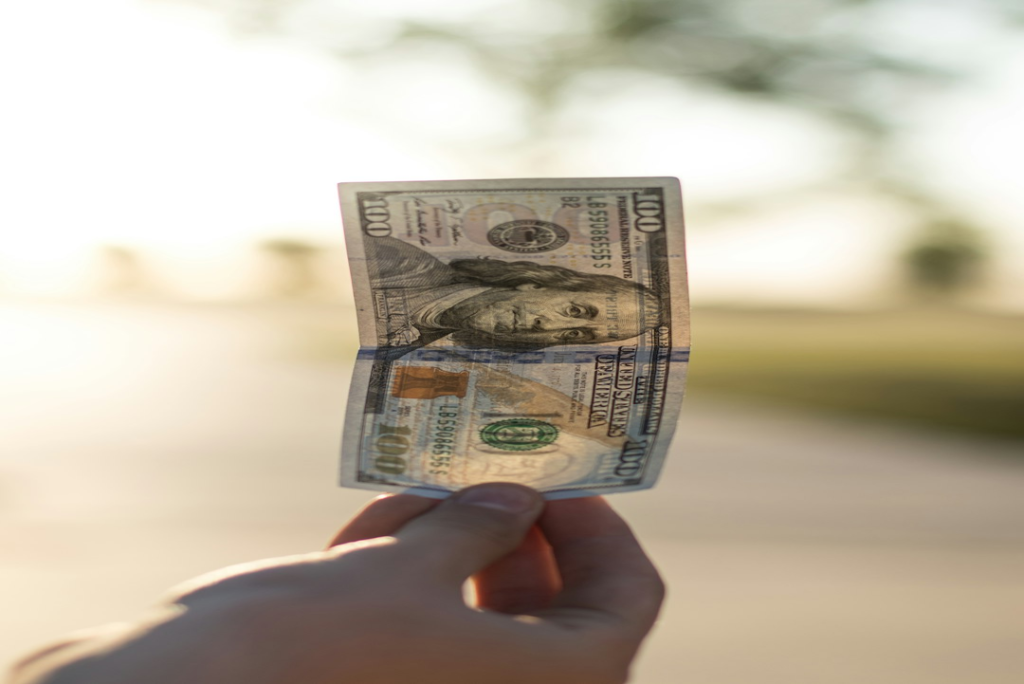 Cash in Advance vs Net 30: A Guide to Payment Terms